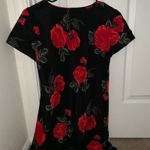 Black with red roses vintage dress. Size 8